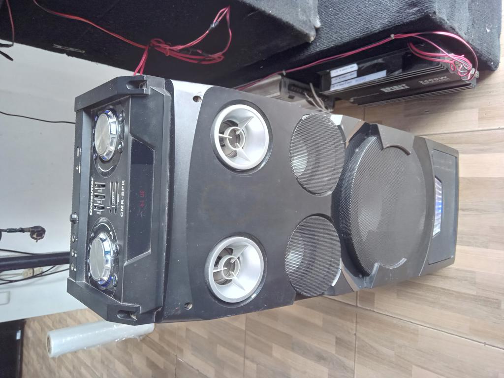 Equipo De Sonido Marca Consumer Sin Control Modelo Cmr-Spk Usado En Buen Estado Acc Cable PowerLuces Led