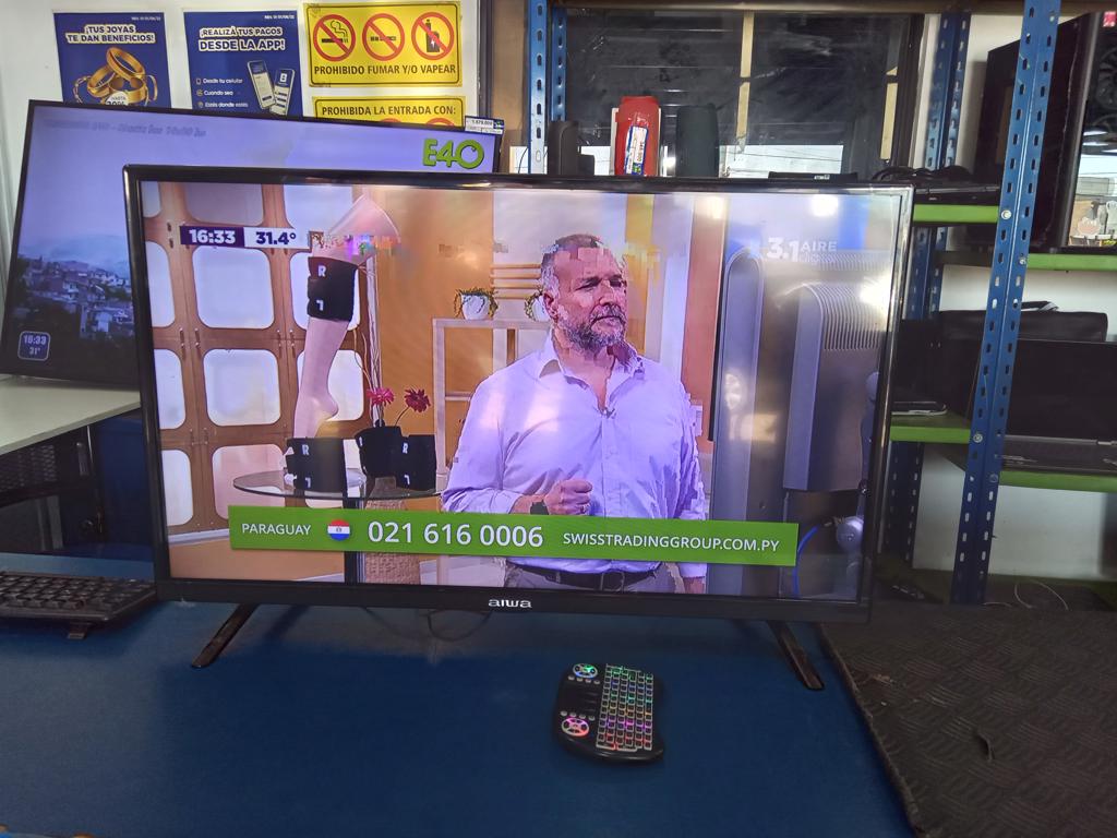 Televisor Led Smart De 32 '' Marca Aiwa Modelo Aw32b4sm Con Control Usado En Buen Estado Acc Patitas Control Smart