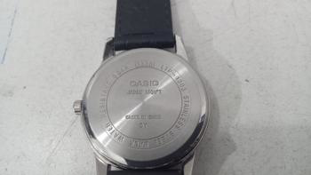 Foto 3 de Reloj Para Dama Marca Casio Modelo 1303 Usado En Buen Estado Acc Malla De Cuerina