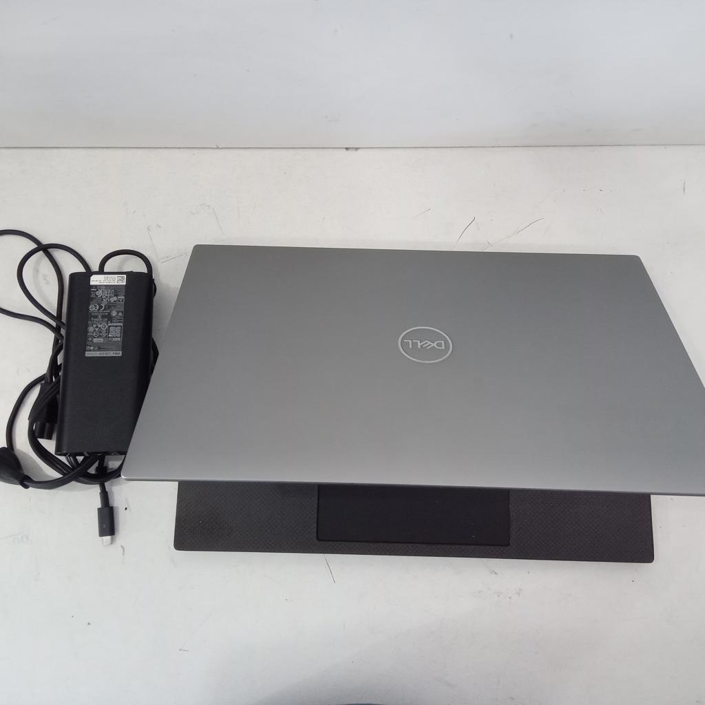 Foto 5 de Notebook Marca Dell Modelo P92f Procesador Intel Core I7-10850h 2.70ghx Memoria Ram 32 Gb Disco Duro 1.000 Gb Generacion 10 Acc Cargador 17 Pulgadas