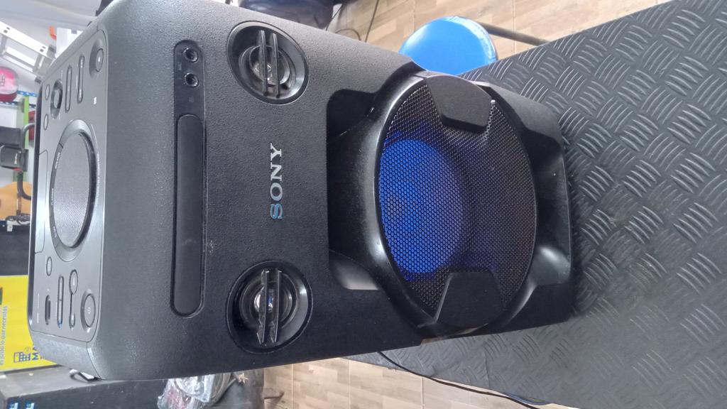Equipo De Sonido Marca Sony Sin Control Modelo Mhc-V11 Usado En Buen Estado Acc Cable Cte