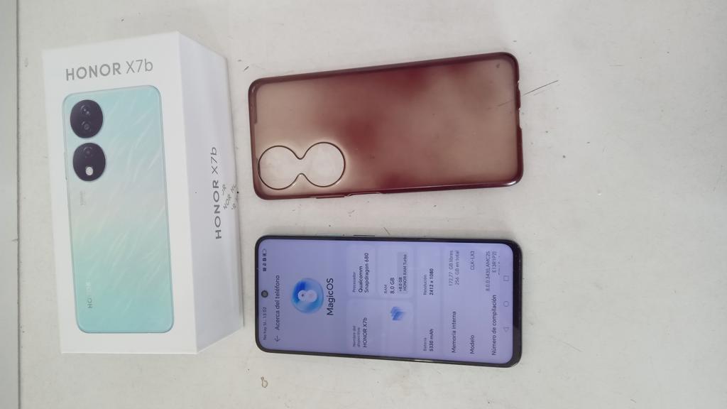 Celular Marca Honor Modelo Clklx3 Memoria Ram 8 Gb Almacenamiento Interno 256 Gb Acc Funda Y Caja