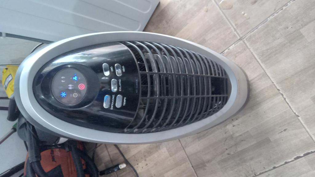 Enfriador De Ambiente Marca Honeywell Modelo Cs10xe Usado Con Desgaste Acc Tanque