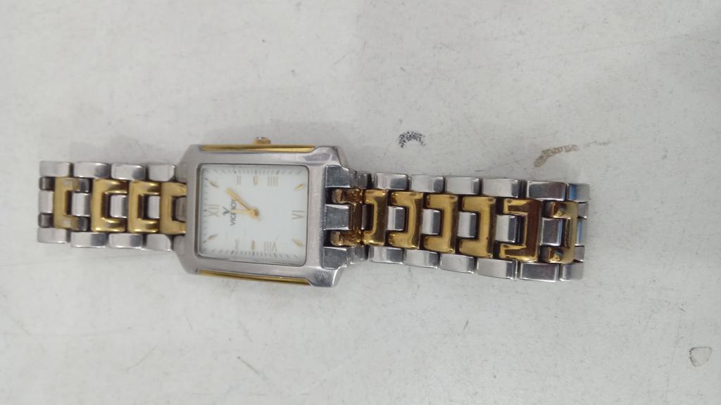 Reloj Para Dama Marca Viceroy Modelo 40906 Usado Con Desgaste Acc Malla De Metal Color Plata Y Dorado A Pilas
