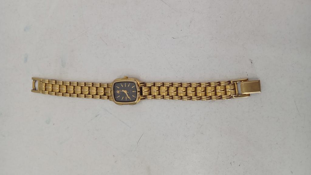 Reloj Para Dama Marca Citizen Modelo 120323 Usado En Buen Estado Acc Malla De Metal Dorado