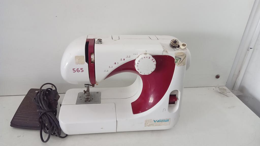 Maquina De Coser Familiar Marca Westman Modelo 565 Usado Con Desgaste Acc Pedal