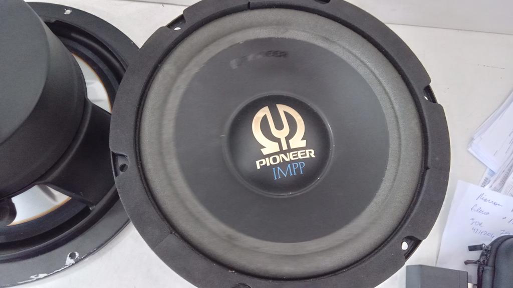 Parlante Para Auto Marca Pioner Modelo Ts-W1200f Usado En Buen Estado Acc No Tiene