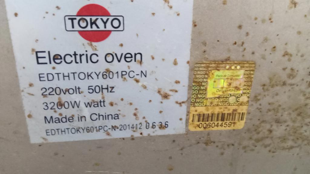 Foto 3 de Horno Marca Tokyo Litros 60 Modelo Edthtoky61pc-N Usado Con Desgaste Acc 2 Parrillas Buen Estado Por Dentro1 Pinza