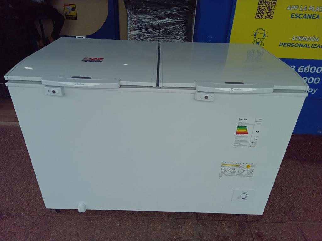 Congeladora / Frezzer Marca Electrolux Litros 440 Modelo H440 Usado En Buen Estado Acc 1 Canasta1 Parrilla