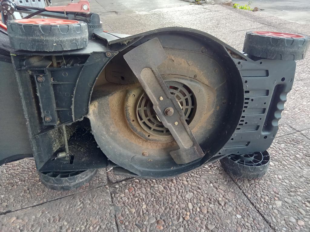 Cortadora De Cesped Marca No Tiene Modelo No Tiene Usado Con Desgaste Acc Bolsa De Residuo