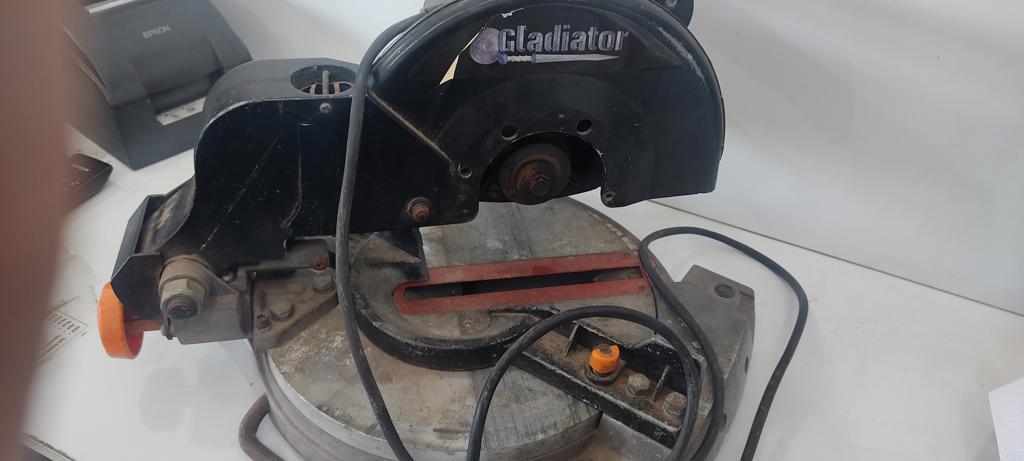 Sierra Caladora De Mesa Marca Gladiator Modelo No Visible Nro Acc Sin Disco