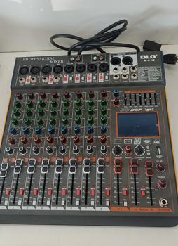 Consola De Sonido Marca Blg Modelo M-8 K2 Nro Usado En Buen Estado Acc Cable Corriente