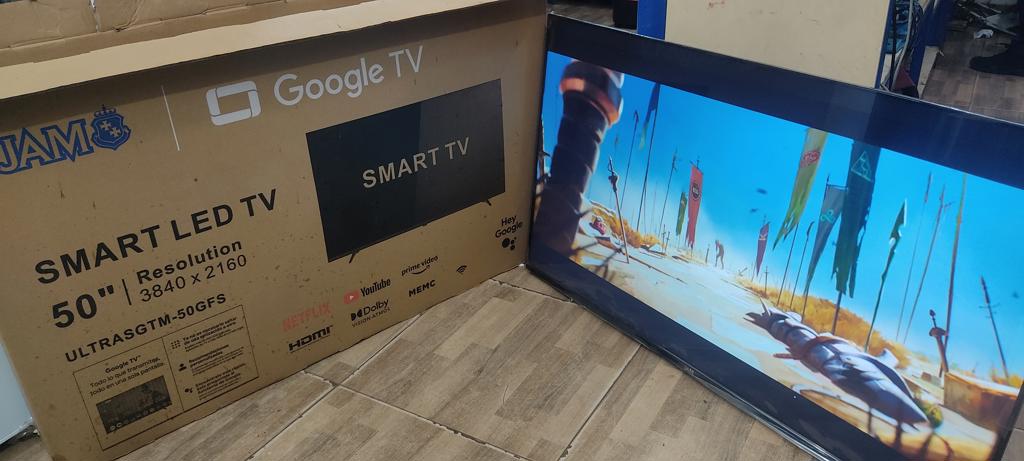Televisor Led Smart De 50 '' Marca Jam Modelo Ultrasgtm50gfs Con Control Usado En Buen Estado Acc PatitasTornillos Control Con Bolsita2 Pilas