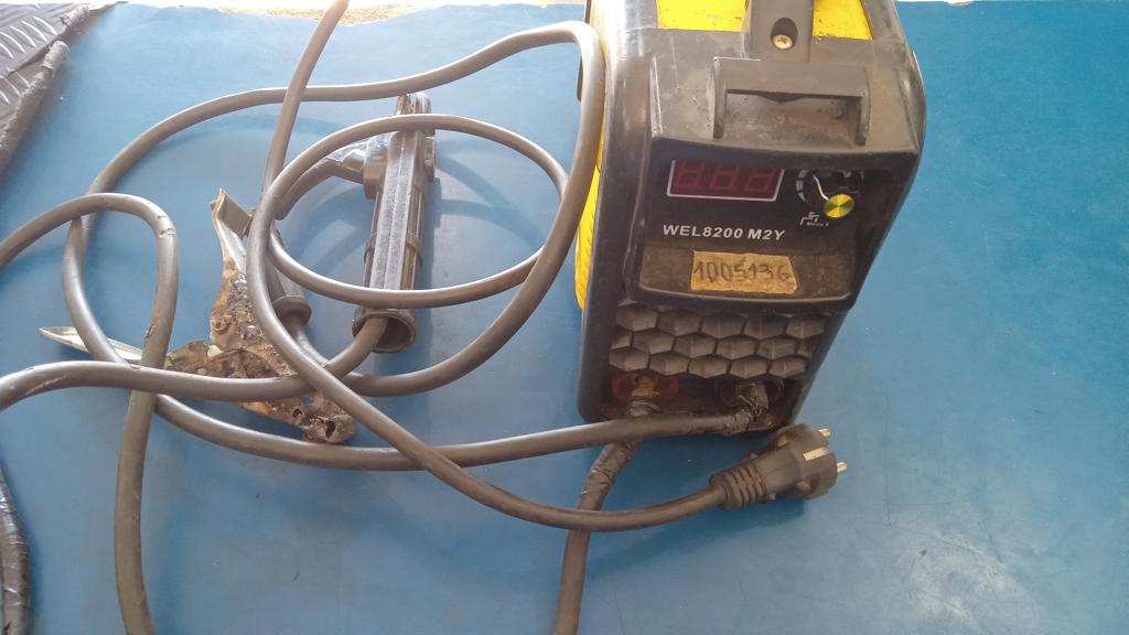 Soldador Marca Wasco Modelo Wel8200m2y Usado En Buen Estado Acc Cable Positivo Cable Negativo