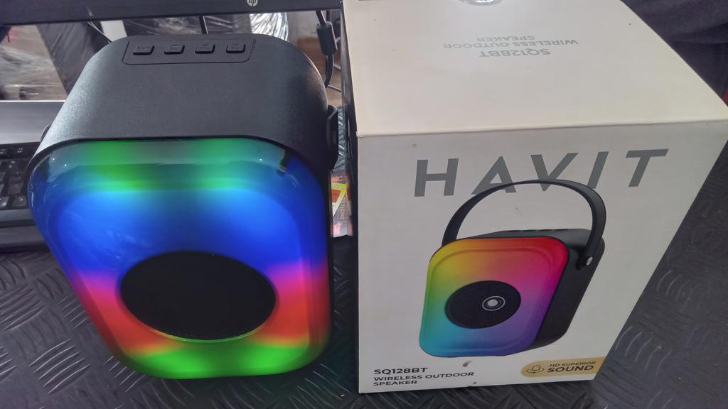 Parlante Portatil Marca Havit Modelo Sq128bt Usado-En-Buen-Estado Con No Tiene Acc Cable Usb Micro-ACorrea