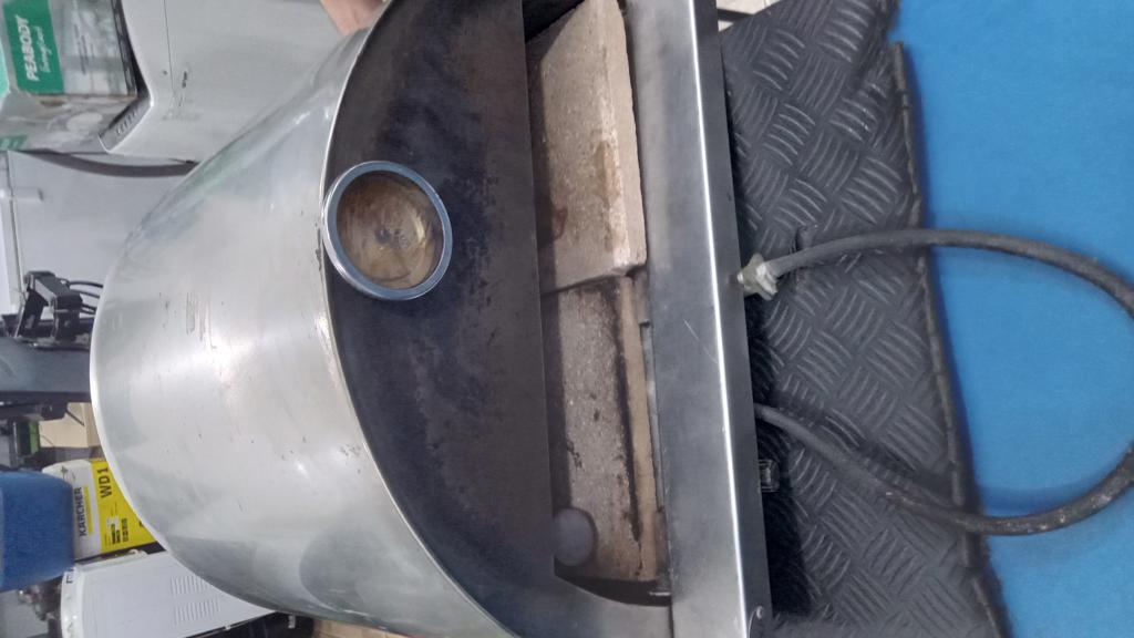 Horno Pizzero Marca Inoxa Modelo No Tiene Tamaño En Cm No Tiene Acc 2 Piedras Coneccion De Gas
