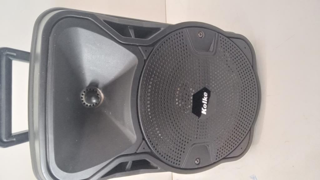 Speaker Potencia Watts 100 Marca Kolke Sin Control Modelo Kpb-521 Usado En Buen Estado Sin Caja Acc Cargador Cable Usb