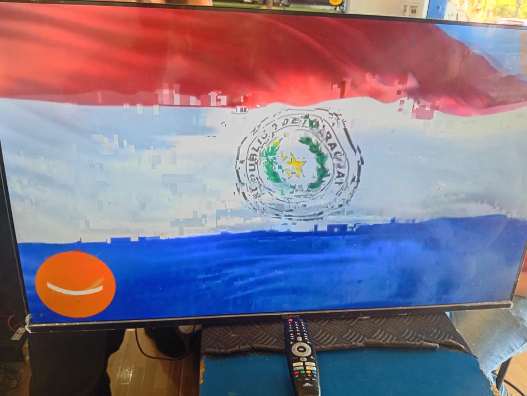 Televisor Led Smart De 43 '' Marca Tokyo Modelo Tvtokf436tv Con Control Usado En Buen Estado Acc Soporte Para Paret
