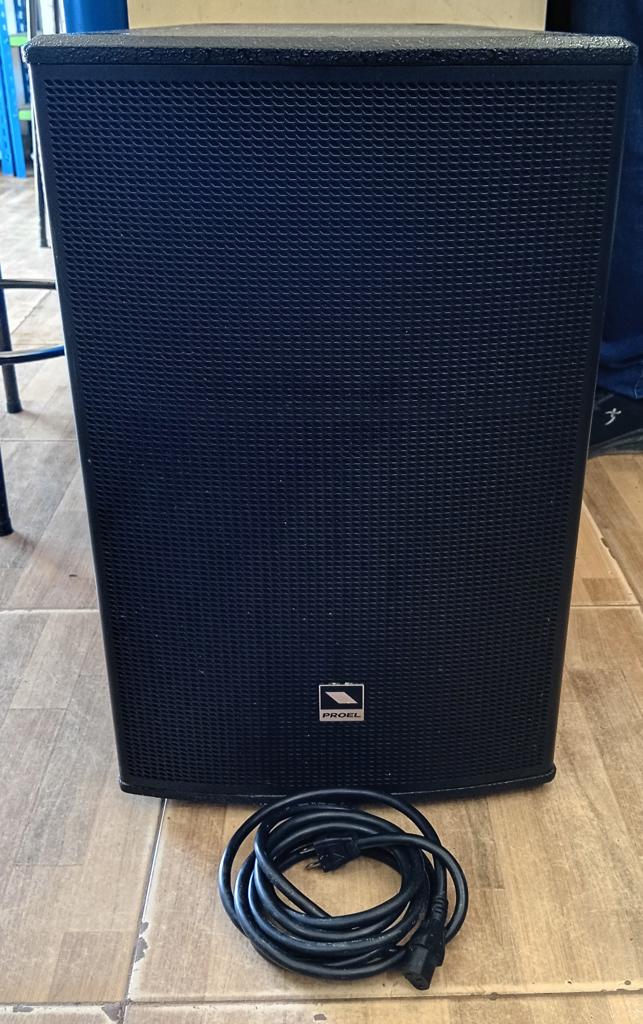 Caja De Sonido Amplificada Marca Proel Modelo Lt12a Sin Control Usado En Buen Estado Acc Cable Cte