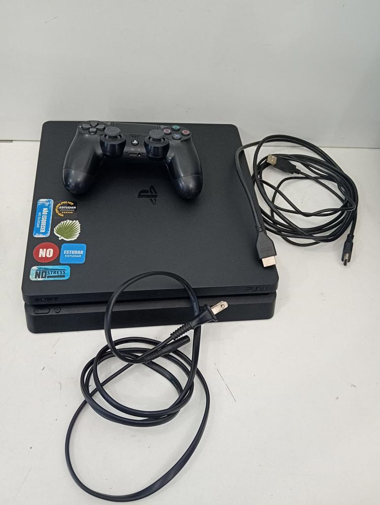 Juego Electronico Ps4 Marca Sony Modelo Chu-21154 Disco Duro 500 Gb Con Control Sin Caja Usado En Buen Estado Acc Cable Hdmi Cable PowerCable Usb