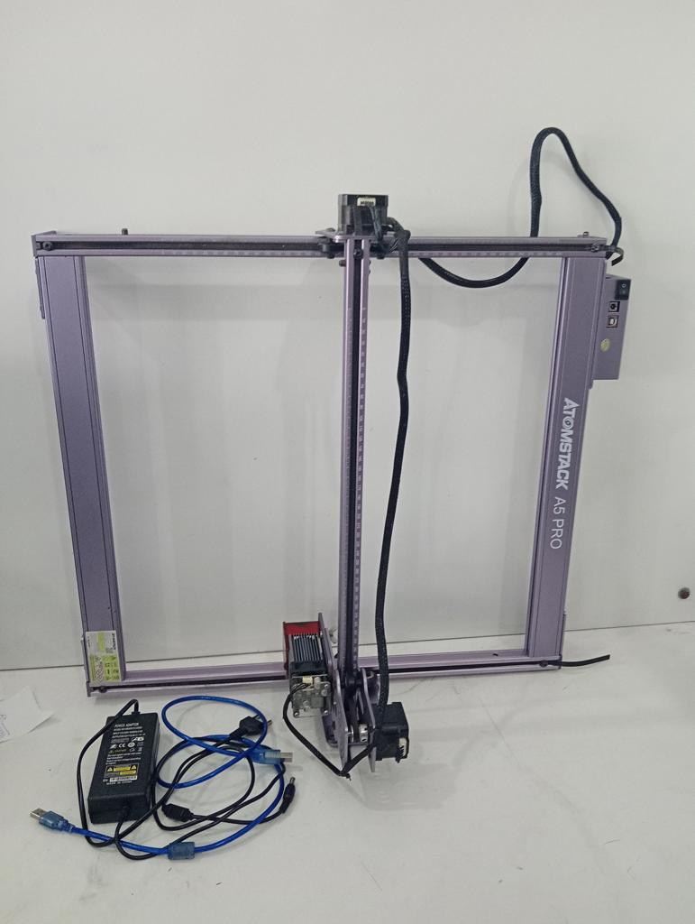 Grabadora Laser Marca Atomstack Modelo A5-Pro Acc Trasformador S125000 12volt Cabl Usb