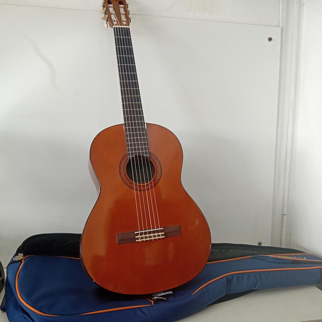 Guitarra Marca Yamaha Modelo C40 Usado En Buen Estado Acc No Tiene
