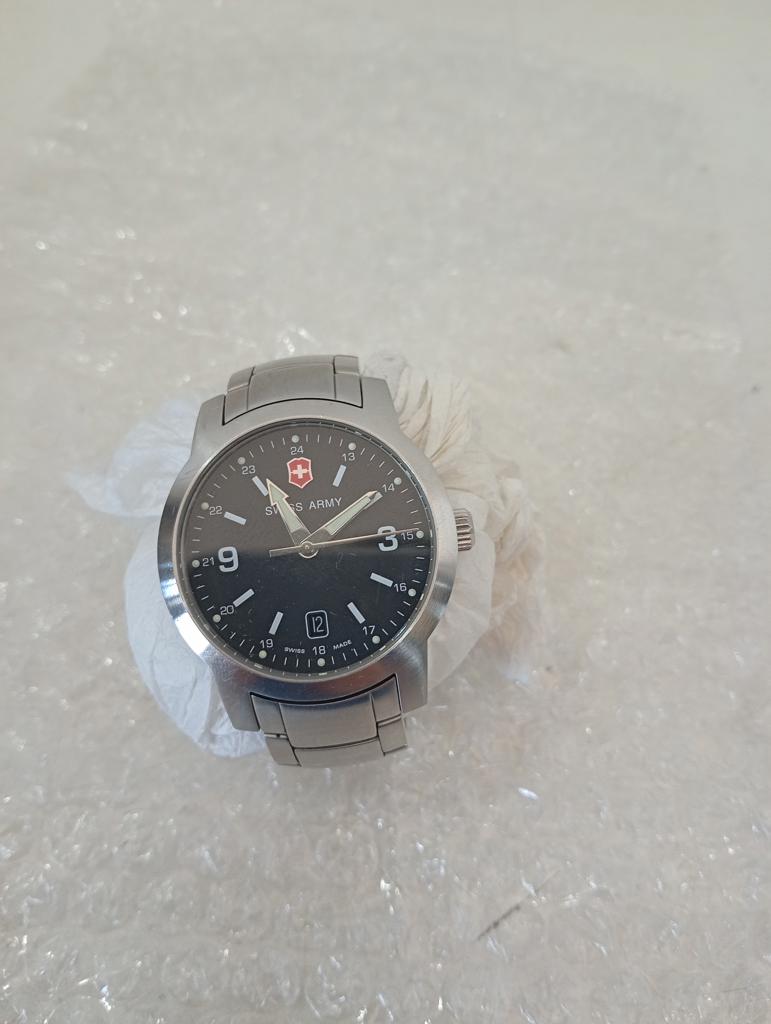 Reloj Para Caballero Marca Victorinox Modelo Swiss Army Usado En Buen Estado Acc No Tiene