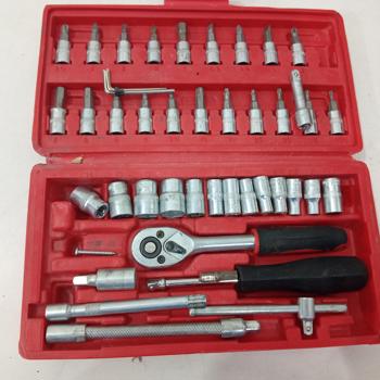 Juego De Herramientas Marca No Tiene Modelo No Tiene Usado En Buen Estado Con 2 Mangos Acc 36 Accesorios De Metal