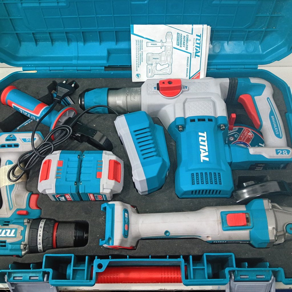 Caja De Herramientas Marca Total Modelo Trhll20286 Acc 1 Taladro 1 Puliodra 1 Martillete 2 Baterias 20volt 5.0ah Cargador (218dl7)8 Mechas 5 Discos1 Protector 1 Manija Maletin