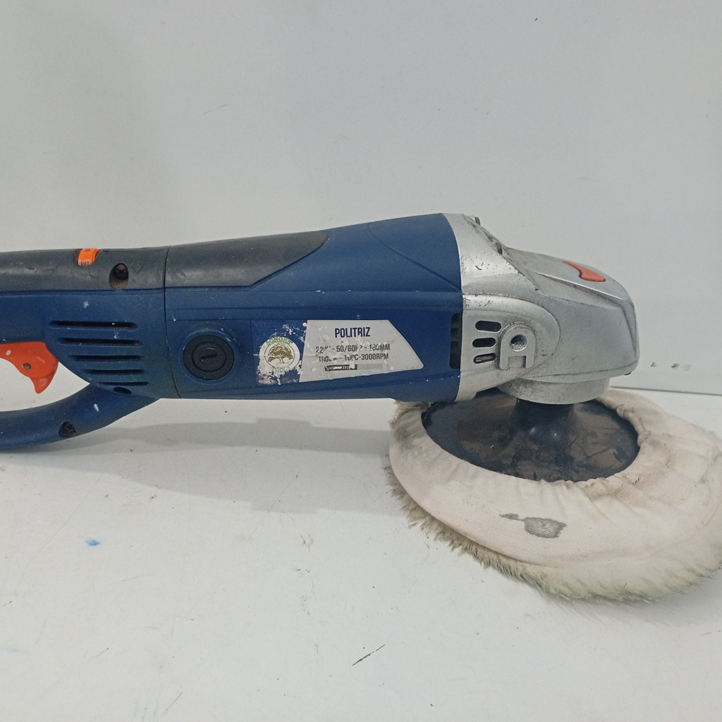 Foto 3 de Pulidora Marca Songhe Tools Modelo No Tiene Tamaño Mediano Usado En Buen Estado Acc 1 Funda1 Disco