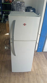 Heladera Marca Tokyo Modelo Rtk300m008 Usado Con Desgaste Litros 340.000 Acc 5 Parrillas2 Bandejitas Para Huevos2 Bandejistas Para Hielo1 Verdulera1 Tapa De Verdulera