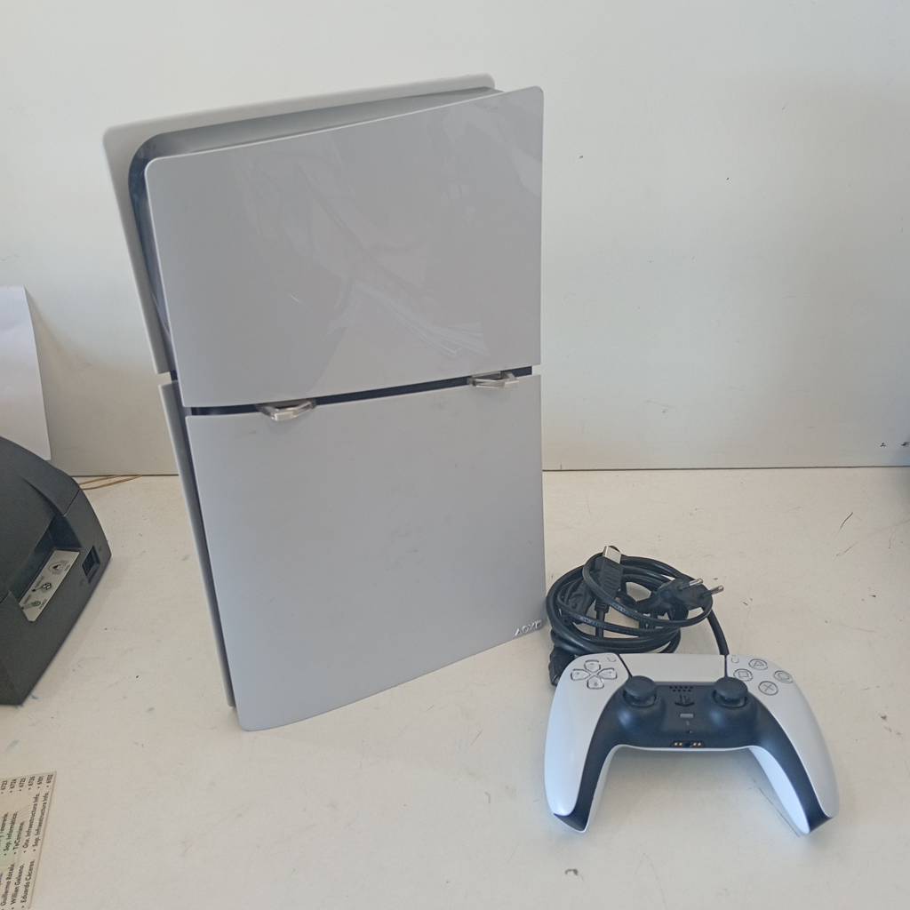 Juego Electronico Ps5 Marca Sony Modelo Cfi-2000 Disco Duro 1.000 Gb Con Control Sin Caja Usado En Buen Estado Acc Cable HdmiCable Corriente2 Soportes