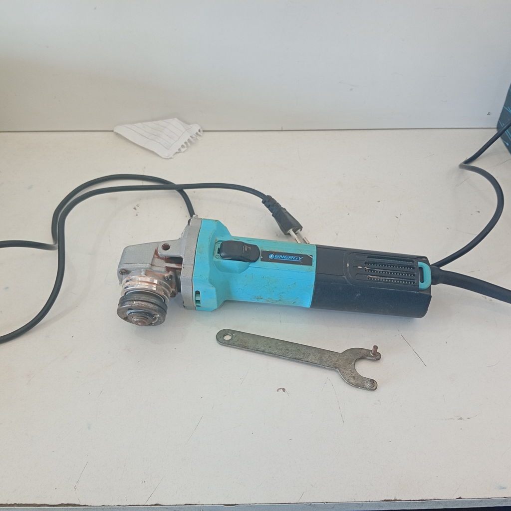 Pulidora Marca Energy Modelo Ag115/120 Tamaño 115mm Usado En Buen Estado Acc LlaveSoporte P/ Disco