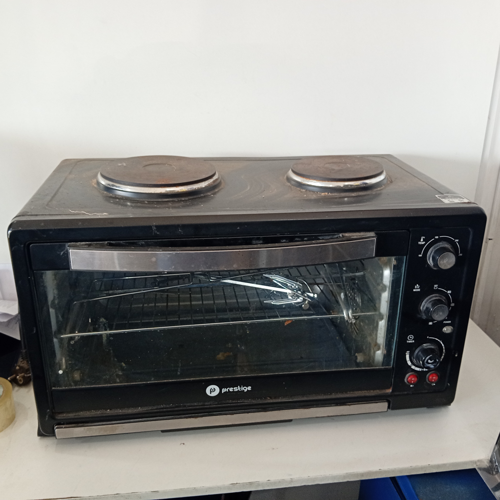 Horno Marca Prestige Litros 60 Modelo Pr-Eo2060 Usado En Buen Estado Acc 1 Parrilla 3 Pinzas 2 Barra Espiedo 2placasUn Poco Sucio Afuera