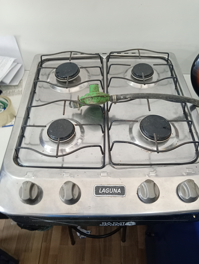 Cocina A Gas Marca Jam Laguna Modelo 4027 Usado En Buen Estado Acc 4 Hornallas 2 Parrillas Manguera Conexion