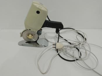 Cortadora De Tela Marca Westman Modelo Rs-100 Usado En Buen Estado Acc Disco De Corte Circular