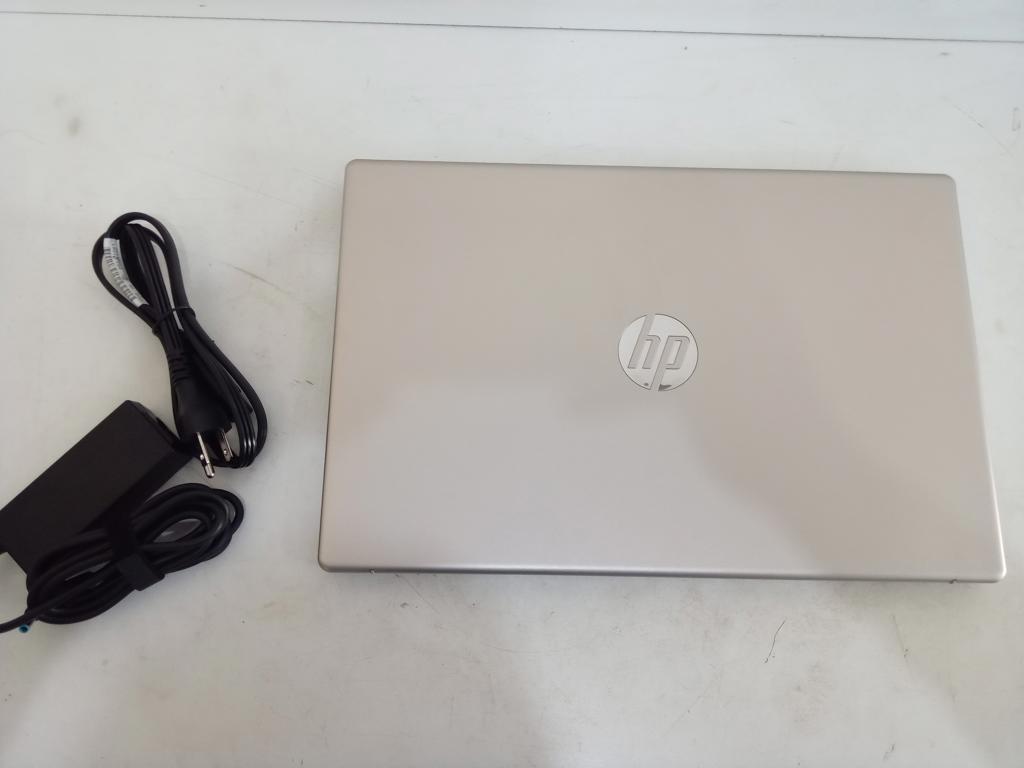 Notebook Marca Hp Modelo Rtl8852be Procesador Core I3 Memoria Ram 8 Gb Disco Duro 237 Gb Generacion 10 Acc Pantalla De 15.6"Teclado Numerico