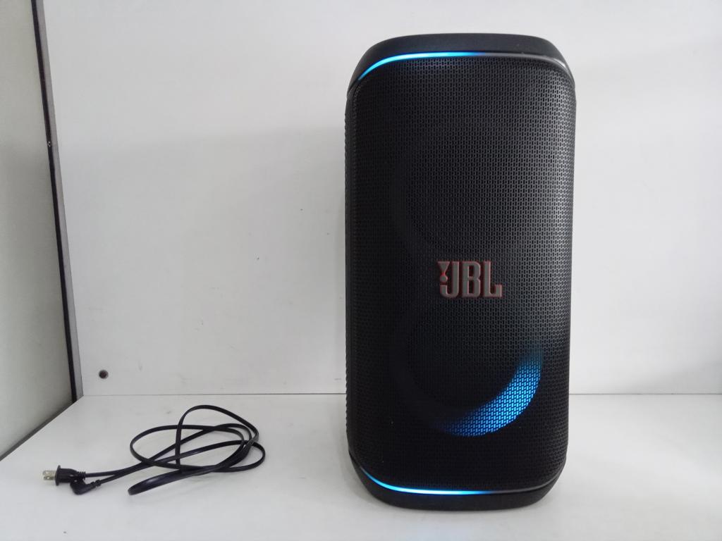 Caja De Sonido Amplificada Marca Jbl Modelo Paty Box Club 120 Sin Control Usado En Buen Estado Acc BtLucesBatería Extraíble