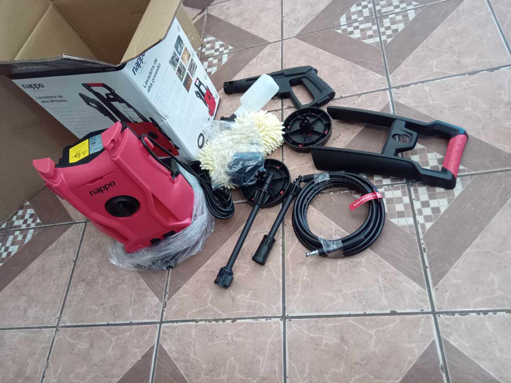 Hidro Lavadora Marca Nappo Modelo Nhh018 Nuevo Sin Uso Acc Ruedas Pistola Manual Esponja En Caja