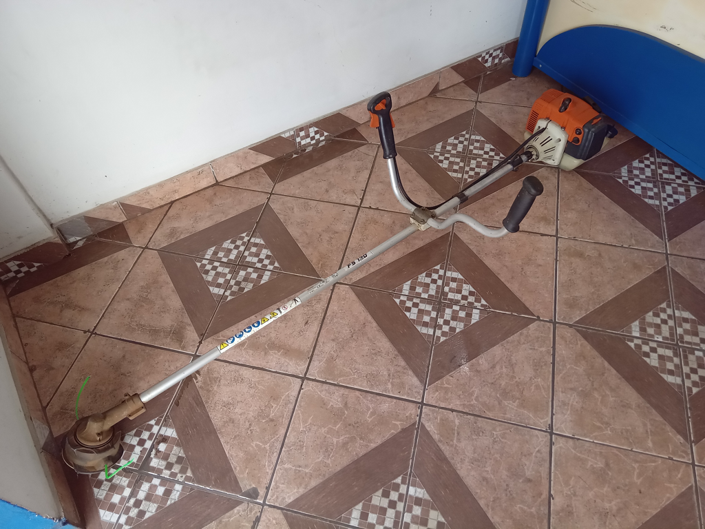 Desmalezadora Marca Stihl Modelo Fs120 Nro Usado En Buen Estado Original Si Acc Nylon