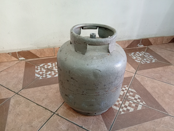 Garrafa Cap 13 Kg. Marca Petronor Nro Usado En Buen Estado Color Gris Acc No Tiene