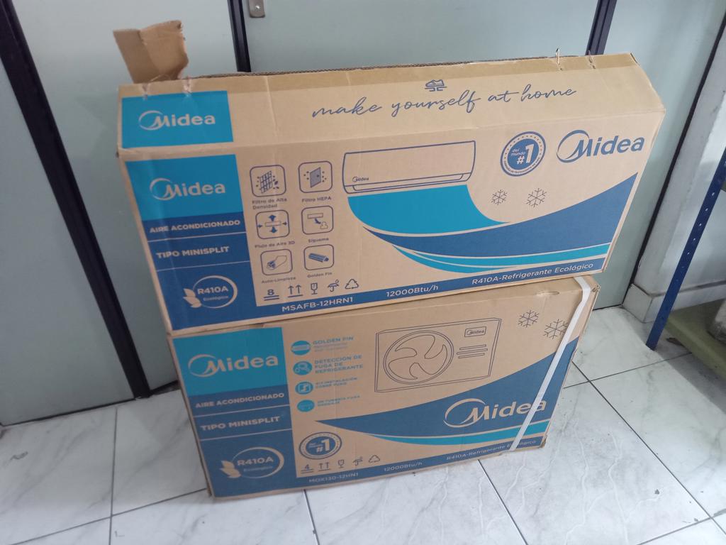Aire Acondicionado Tipo Split Marca Midea Potencia Btu 12.000 Con Kit Instalacion Con Control Modelo Msafb-12hrn1 Nuevo Sin Uso Sin Caja Acc No Tiene