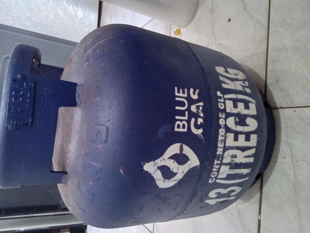 Garrafa Cap 13 Kg. Marca Blue Gas Usado En Buen Estado Color Azul Acc No Tiene