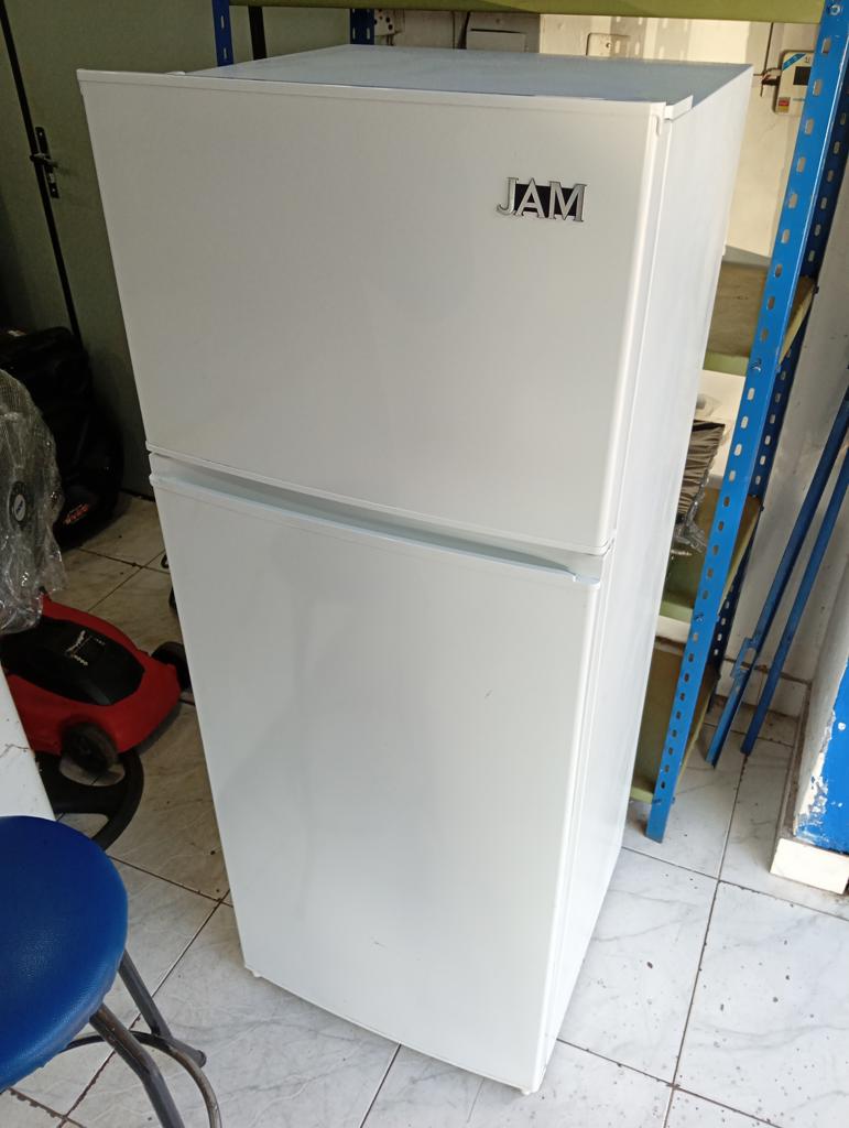 Heladera Marca Jam Modelo Jamd-207f Usado En Buen Estado Litros 300 Acc 4 Parrilas 3 Porta Latas 1 Verdulera