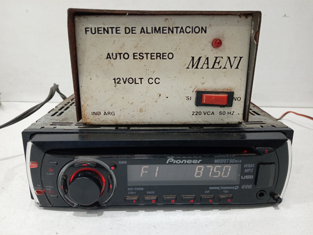 Autoradio Marca Pioneer Con Control Modelo Deh-215oub Usado En Buen Estado Con Transformador Acc Ficha Salida