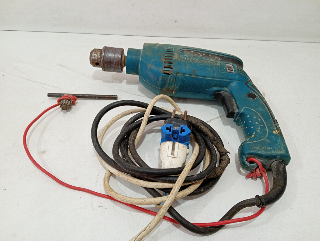 Taladro Marca Makitta Modelo Hp1640 Usado Con Desgaste Acc Con Mandrill