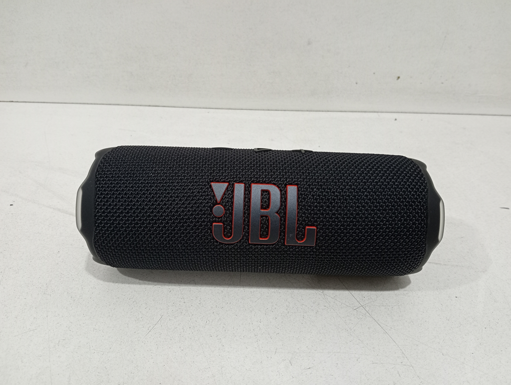 Speaker Potencia Watts No Tiene Marca Jbl Sin Control Modelo Flip7 Usado En Buen Estado Sin Caja Acc Color Negro