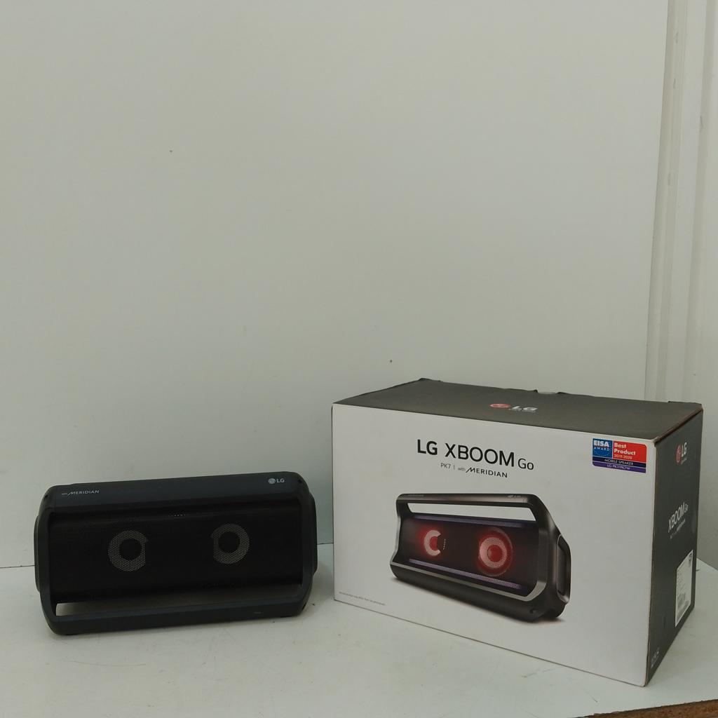 Speaker Potencia Watts No Tiene Marca Lg Sin Control Modelo Xboom Pk7 Usado En Buen Estado Con Caja Acc Con Cargador