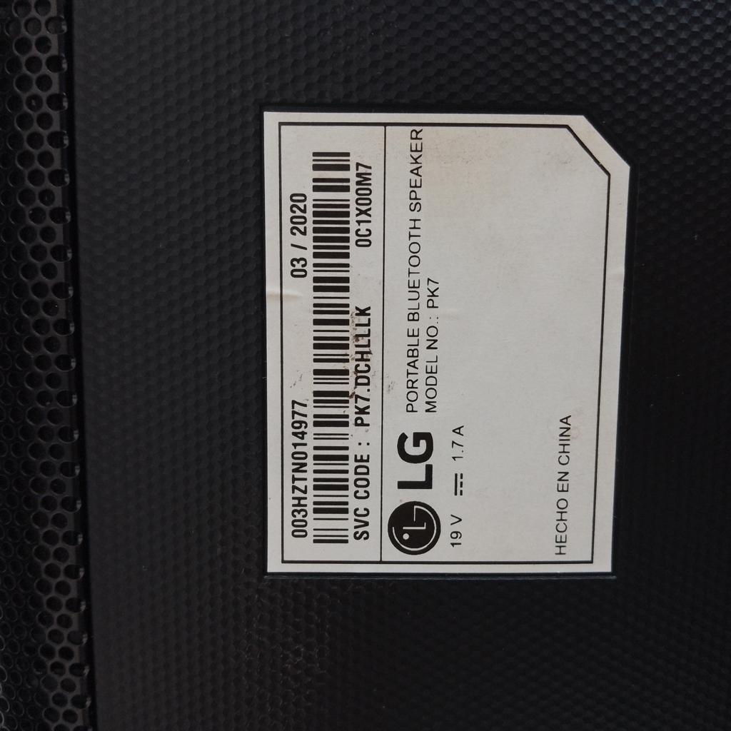 Foto 3 de Speaker Potencia Watts No Tiene Marca Lg Sin Control Modelo Xboom Pk7 Usado En Buen Estado Con Caja Acc Con Cargador