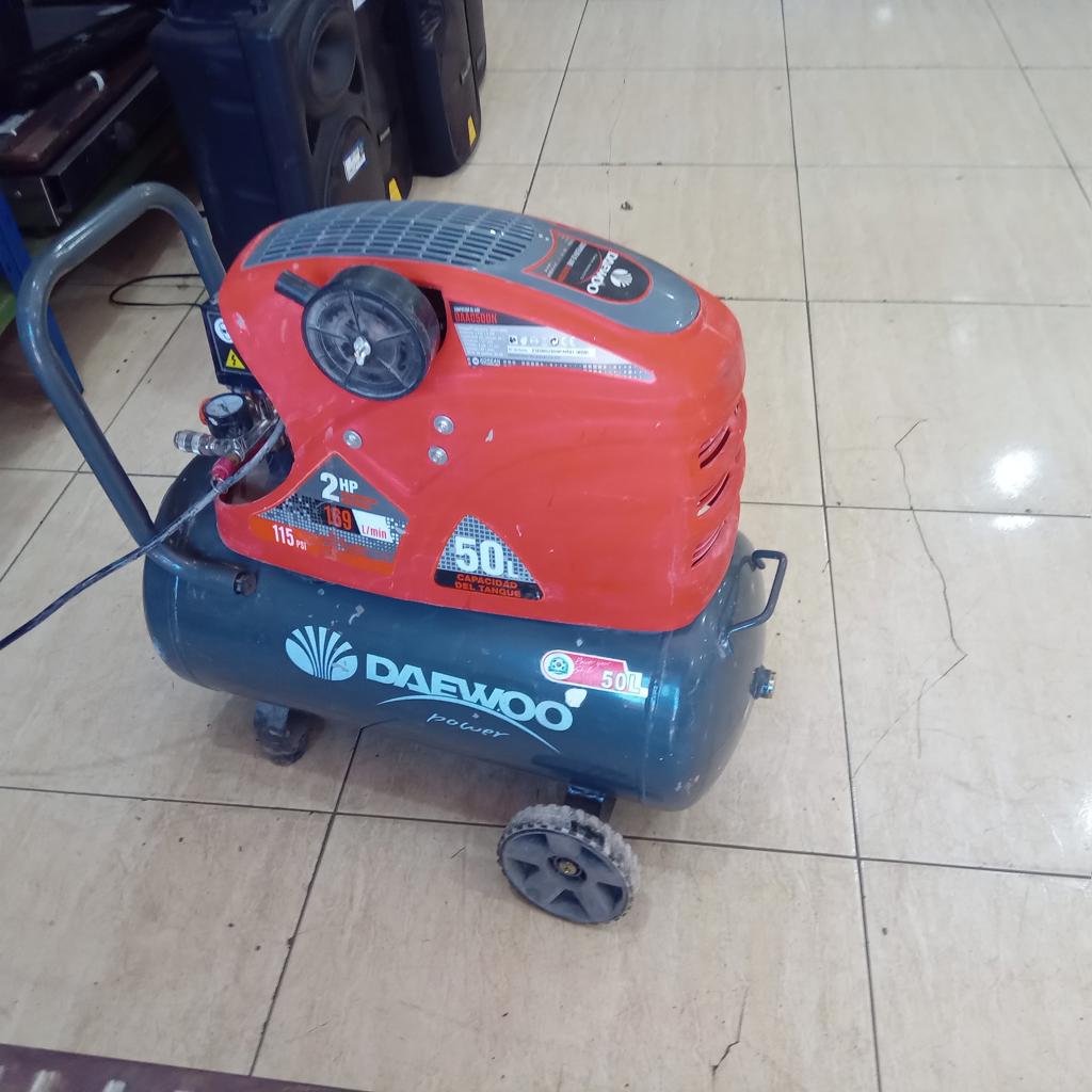 Compresor De Aire Marca Daewoo Modelo Daac50dn Potencia Hp 2 Usado En Buen Estado Acc De 50 Litros